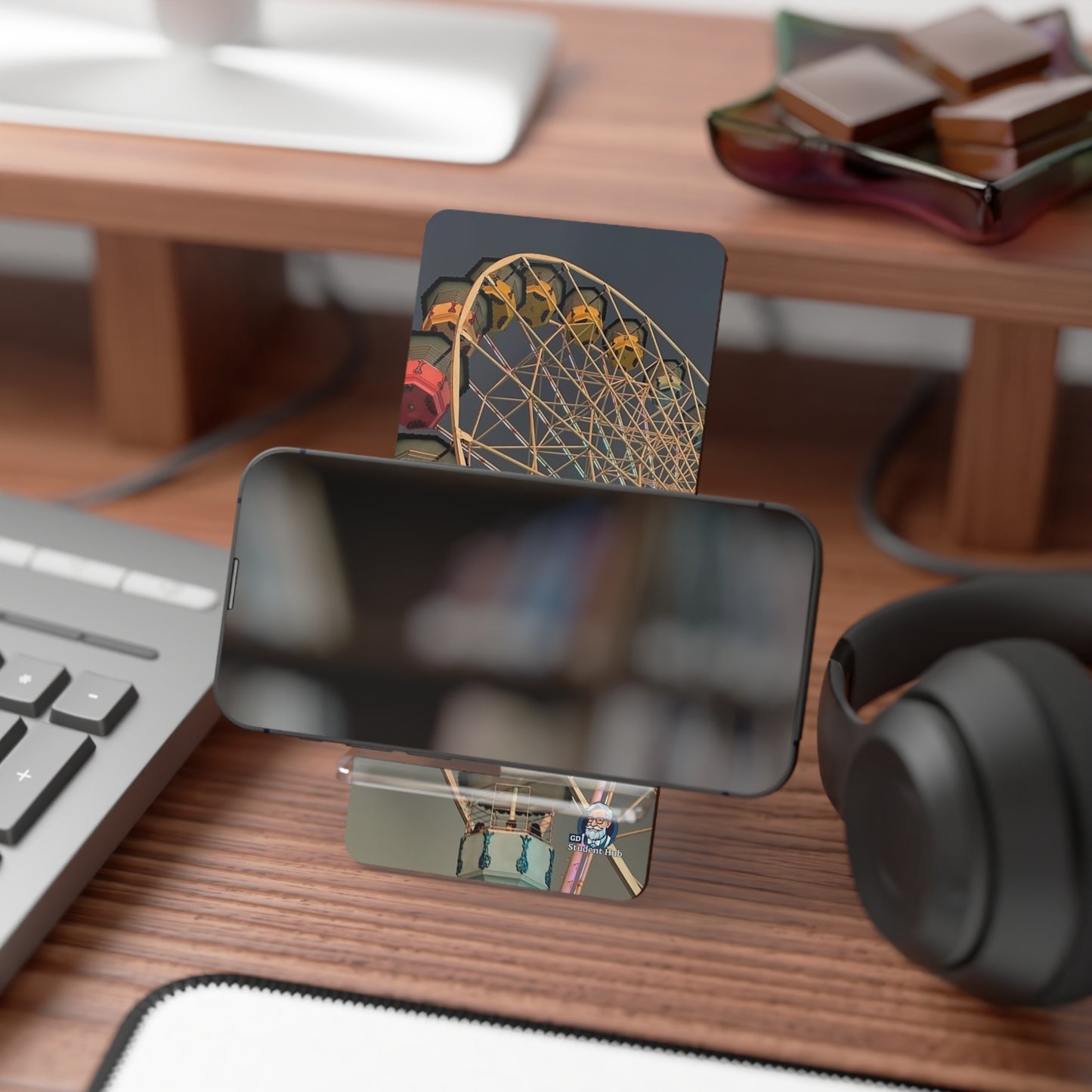 Sleek & Functional: Mobile Display Stand for Smartphones