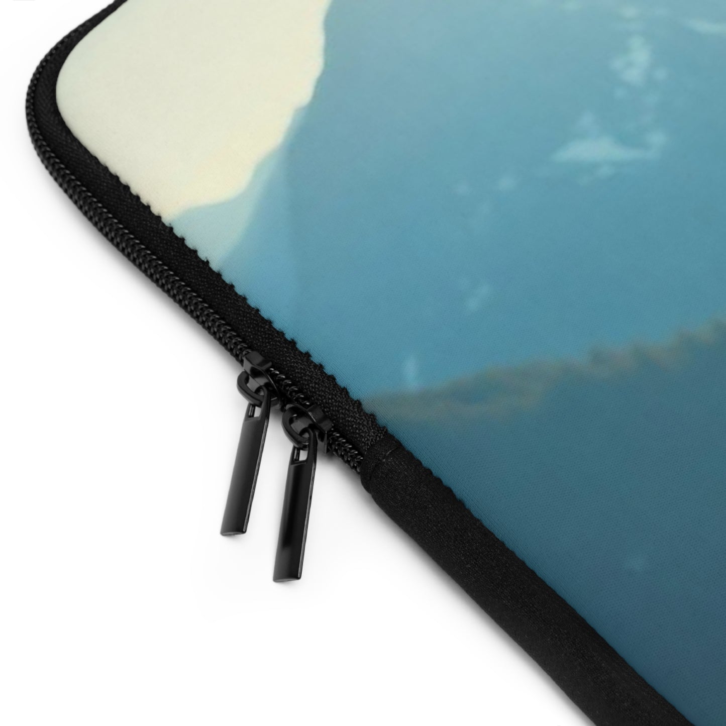 Sleek & Secure: Custom Laptop Sleeve for On-the-Go Vibes