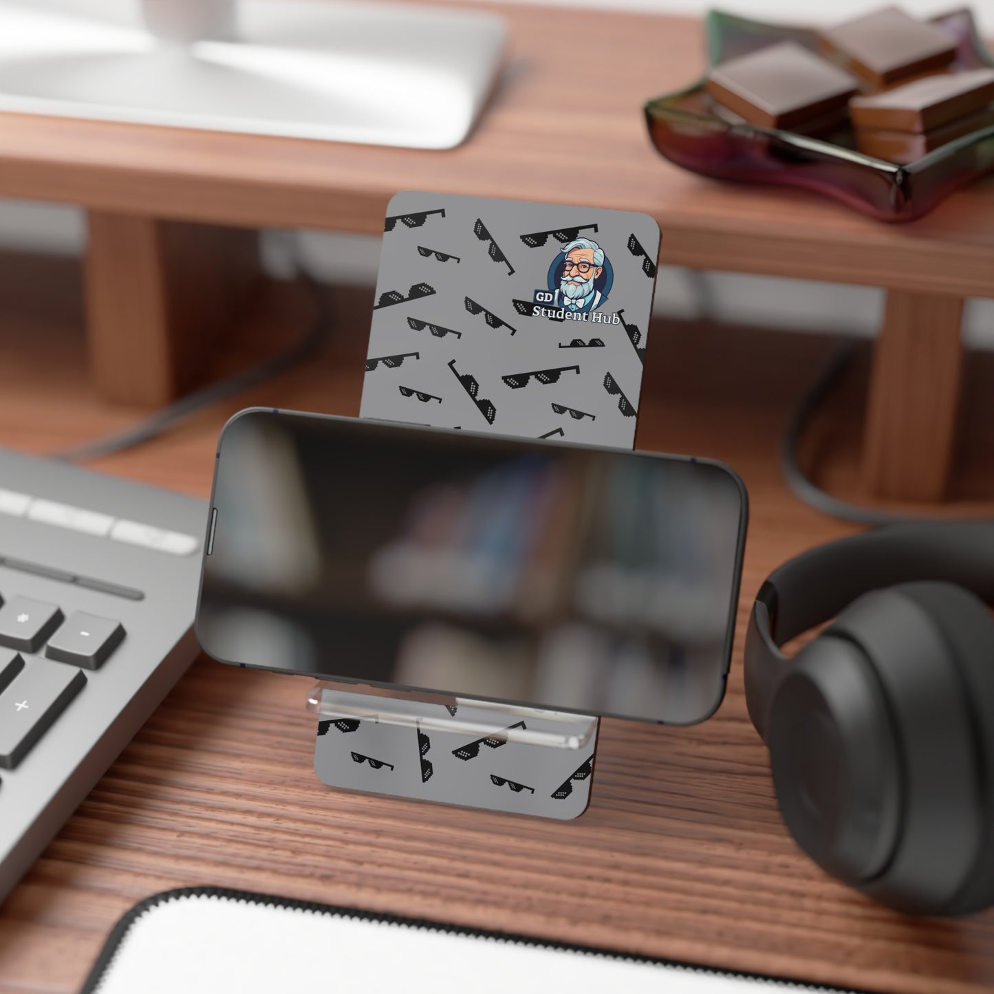 Sleek & Functional: Mobile Display Stand for Smartphones