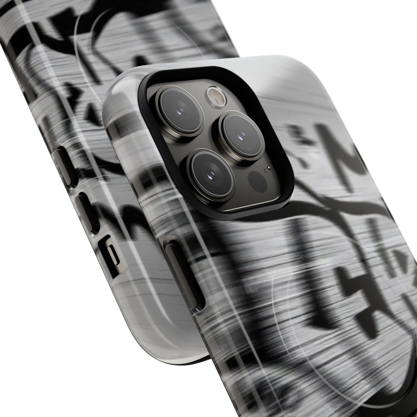Magnetic Tough Case: Stylish Protection with MagSafe® Ready Power