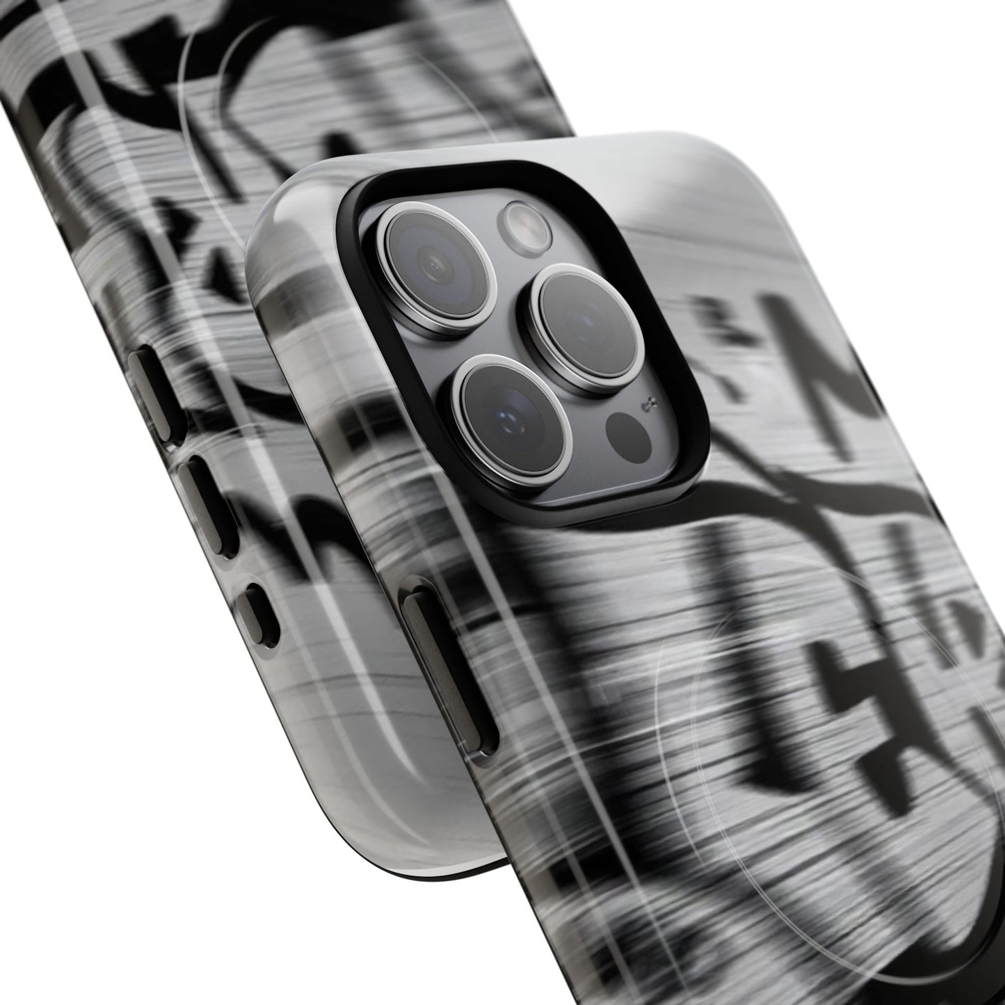 Magnetic Tough Case: Stylish Protection with MagSafe® Ready Power