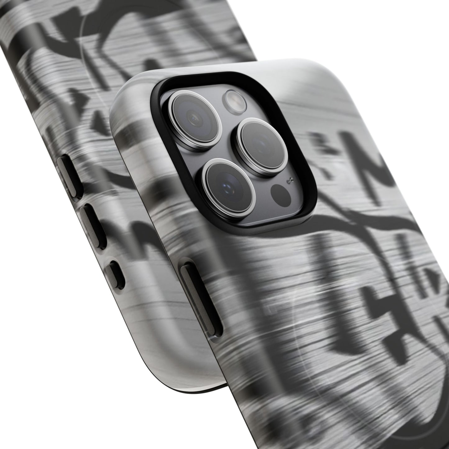 Magnetic Tough Case: Stylish Protection with MagSafe® Ready Power