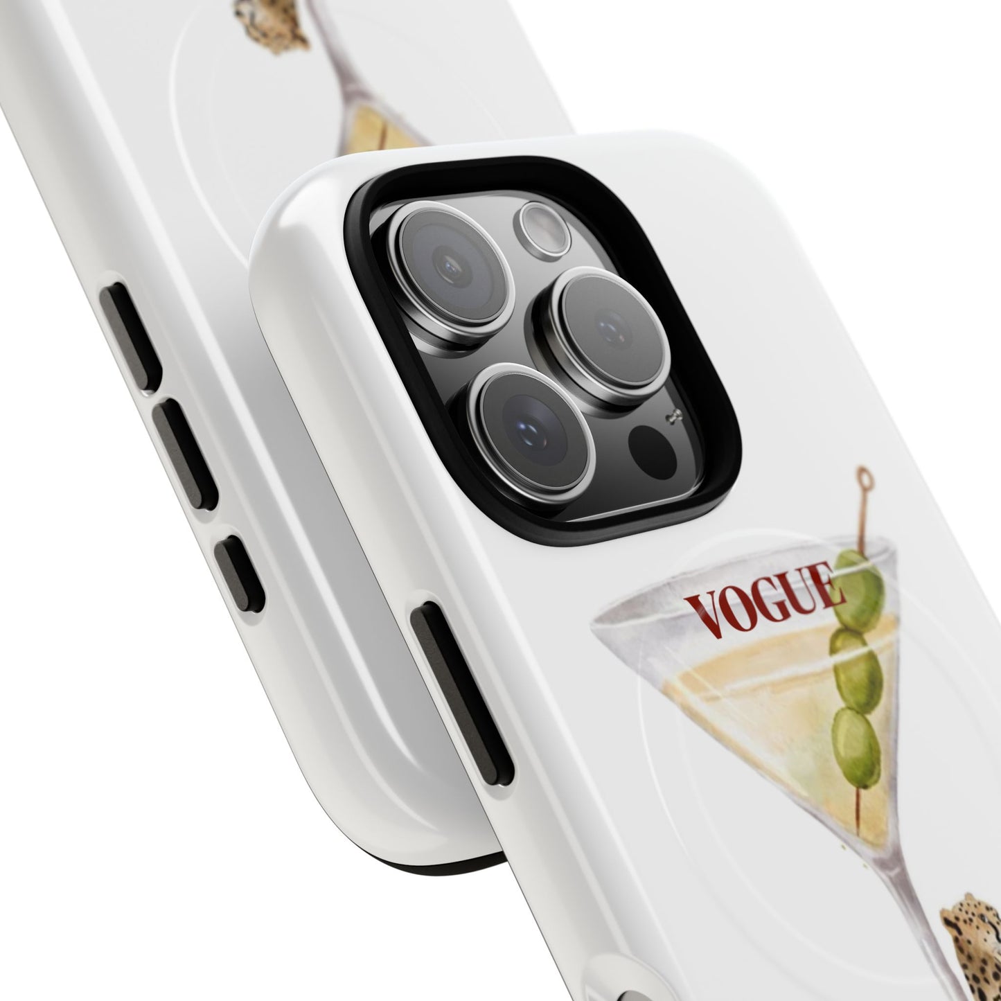 Magnetic Tough Case: Stylish Protection with MagSafe® Ready Power