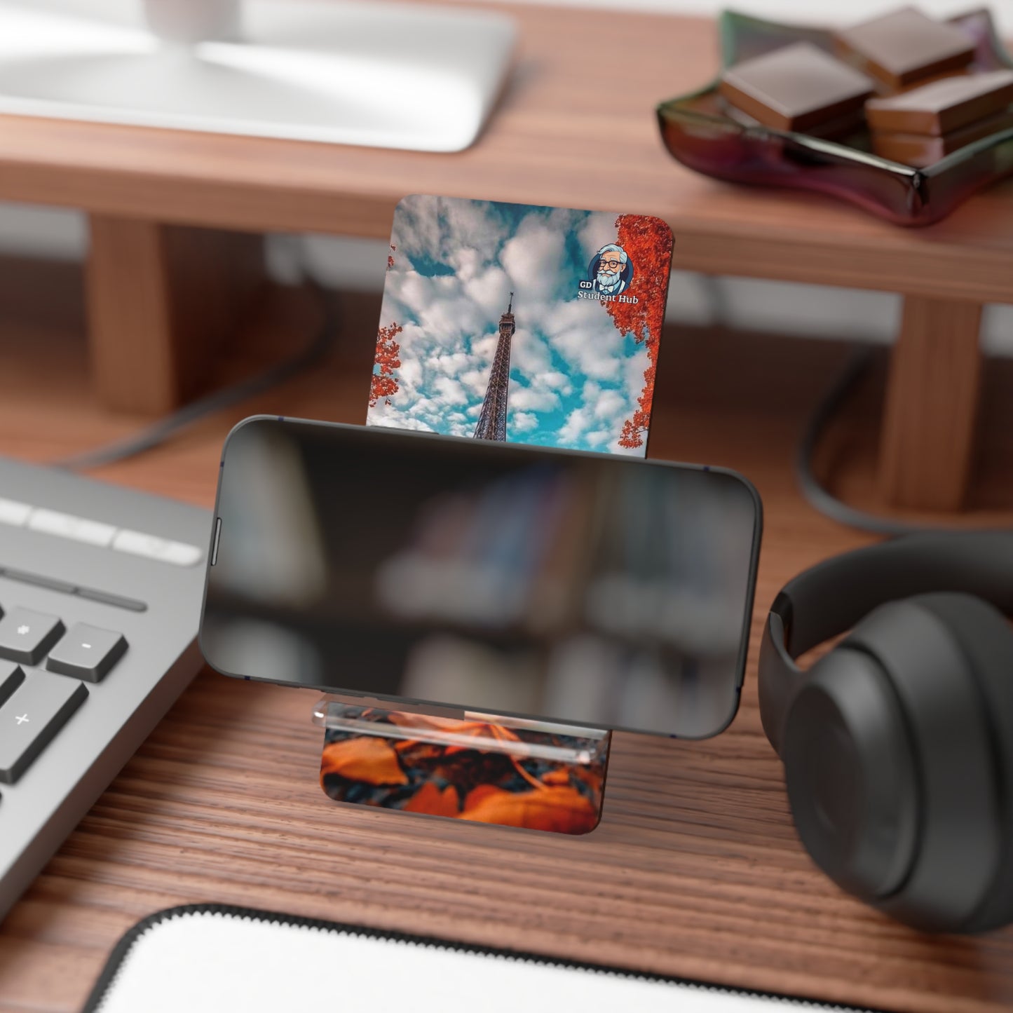 Sleek & Functional: Mobile Display Stand for Smartphones