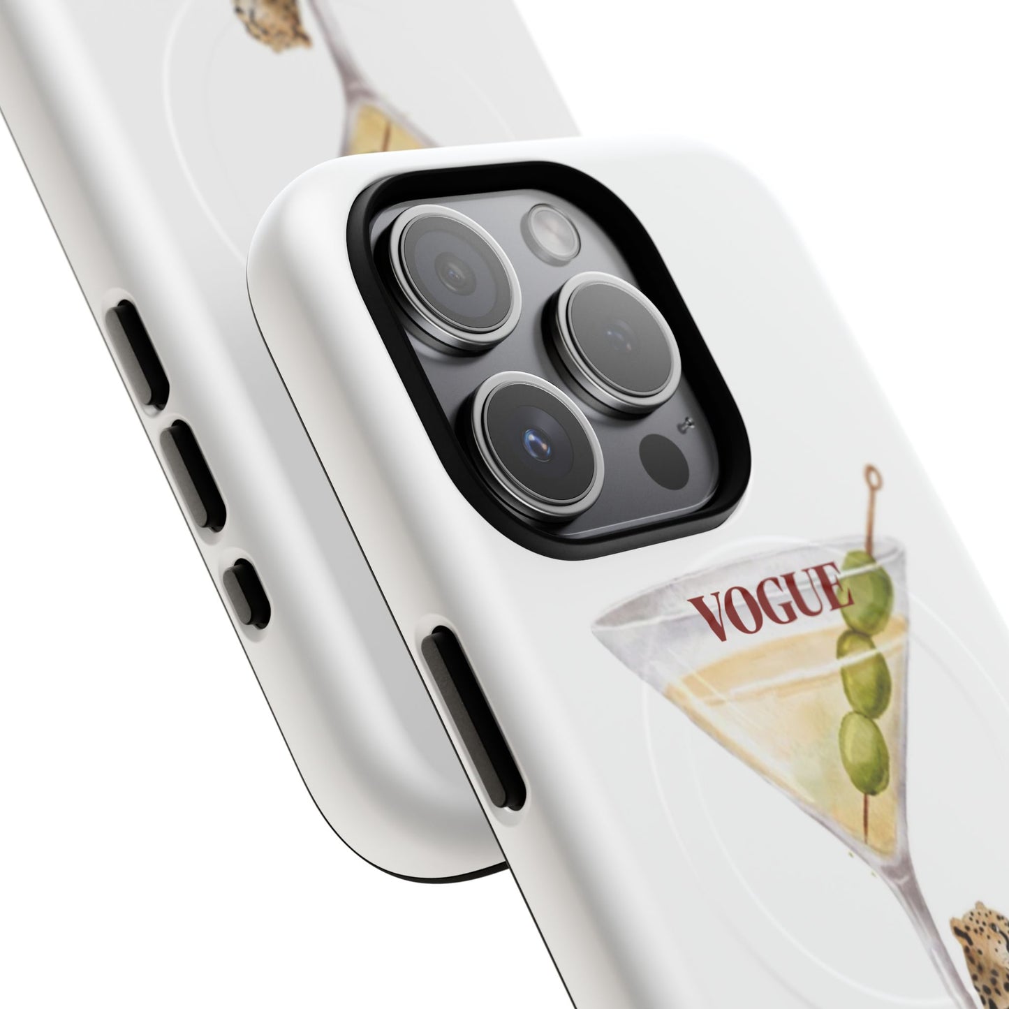 Magnetic Tough Case: Stylish Protection with MagSafe® Ready Power