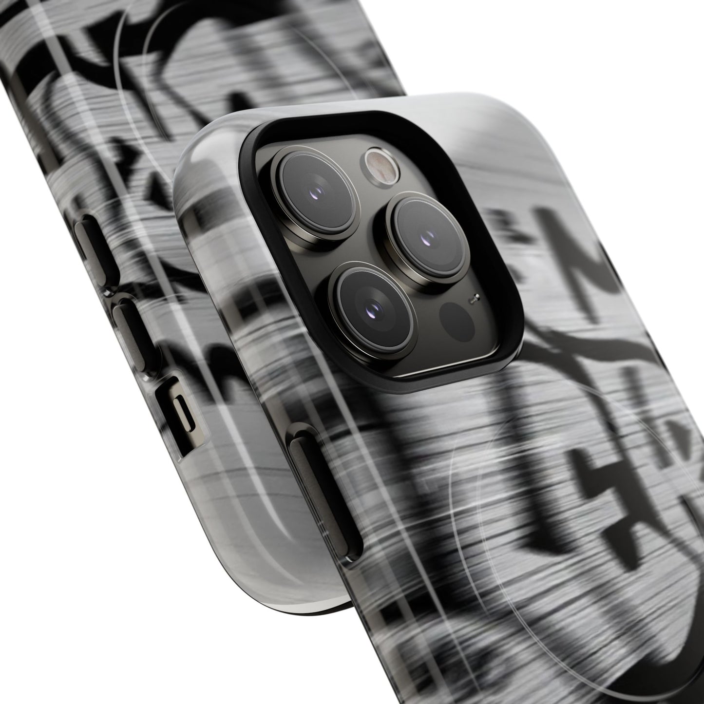 Magnetic Tough Case: Stylish Protection with MagSafe® Ready Power