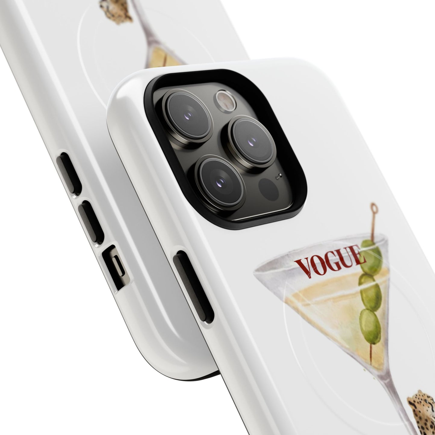 Magnetic Tough Case: Stylish Protection with MagSafe® Ready Power