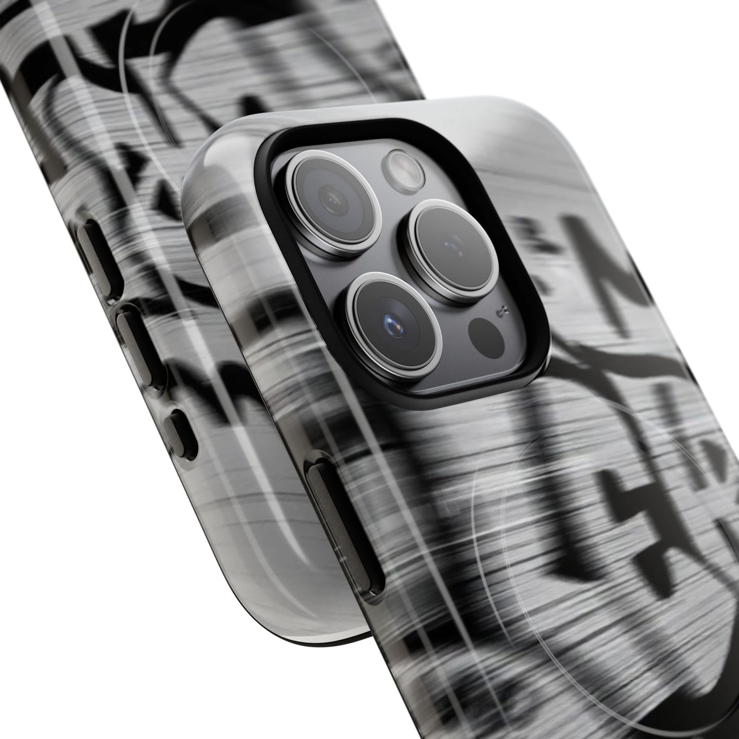 Magnetic Tough Case: Stylish Protection with MagSafe® Ready Power