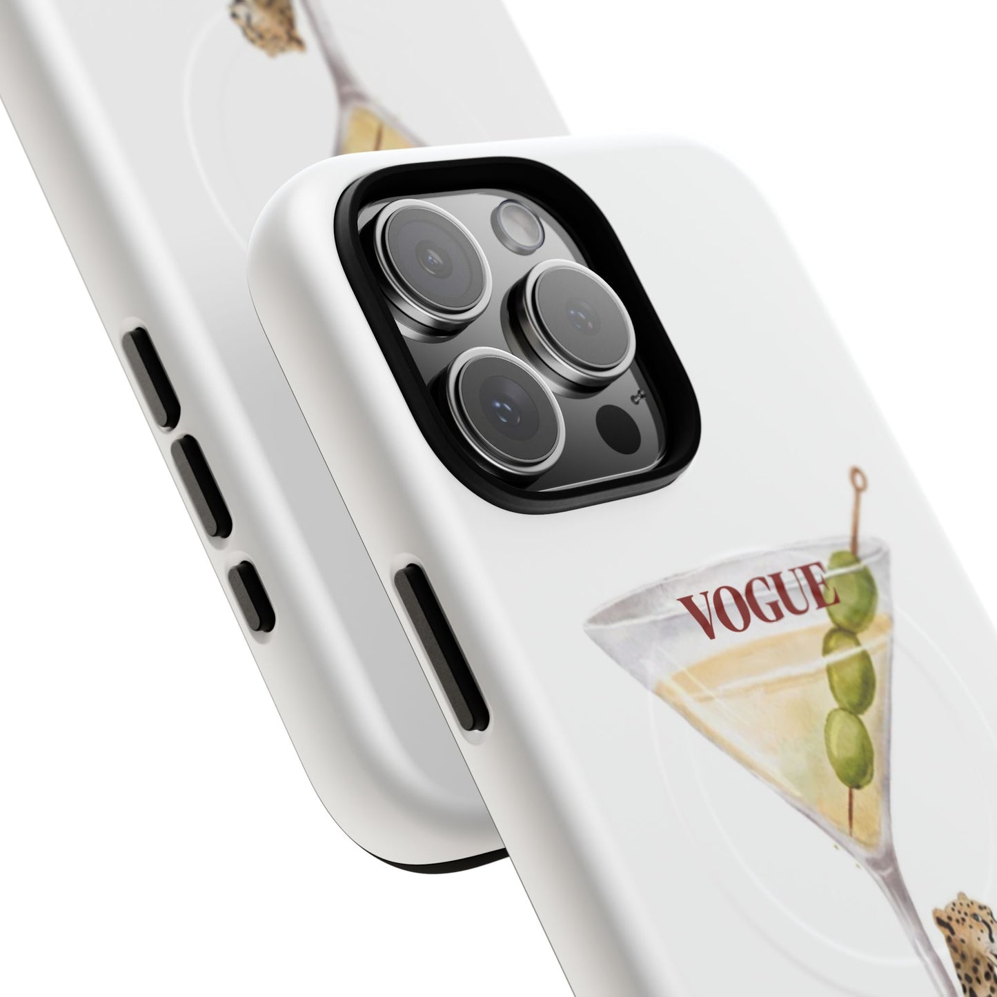Magnetic Tough Case: Stylish Protection with MagSafe® Ready Power